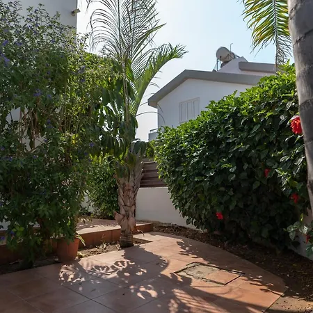 Sun & Private Villa Protaras