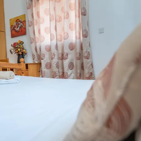 Sun & Private Villa Protaras