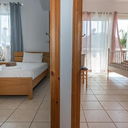 Sun & Private Villa Protaras