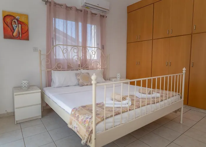 Sun & Private Villa Protaras