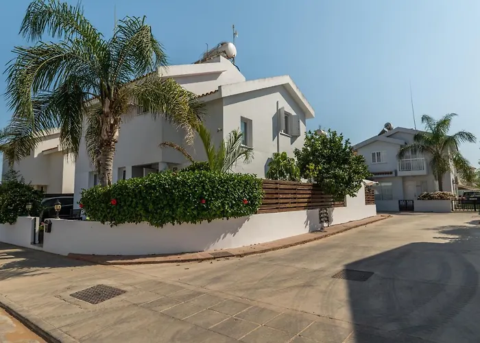 Sun & Private * Protaras